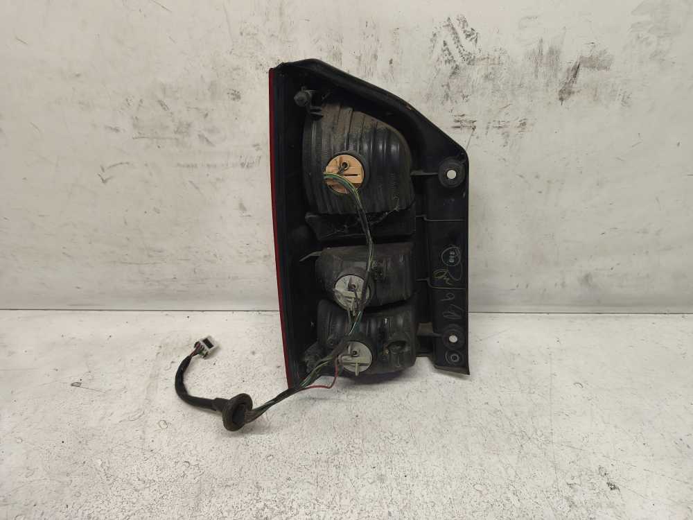 FEU ARRIERE DROIT NISSAN - Vue 2